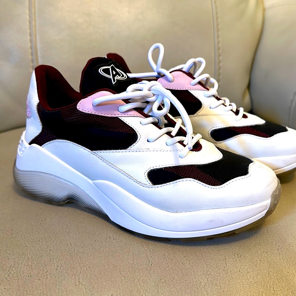 Axel Arigato sneakers